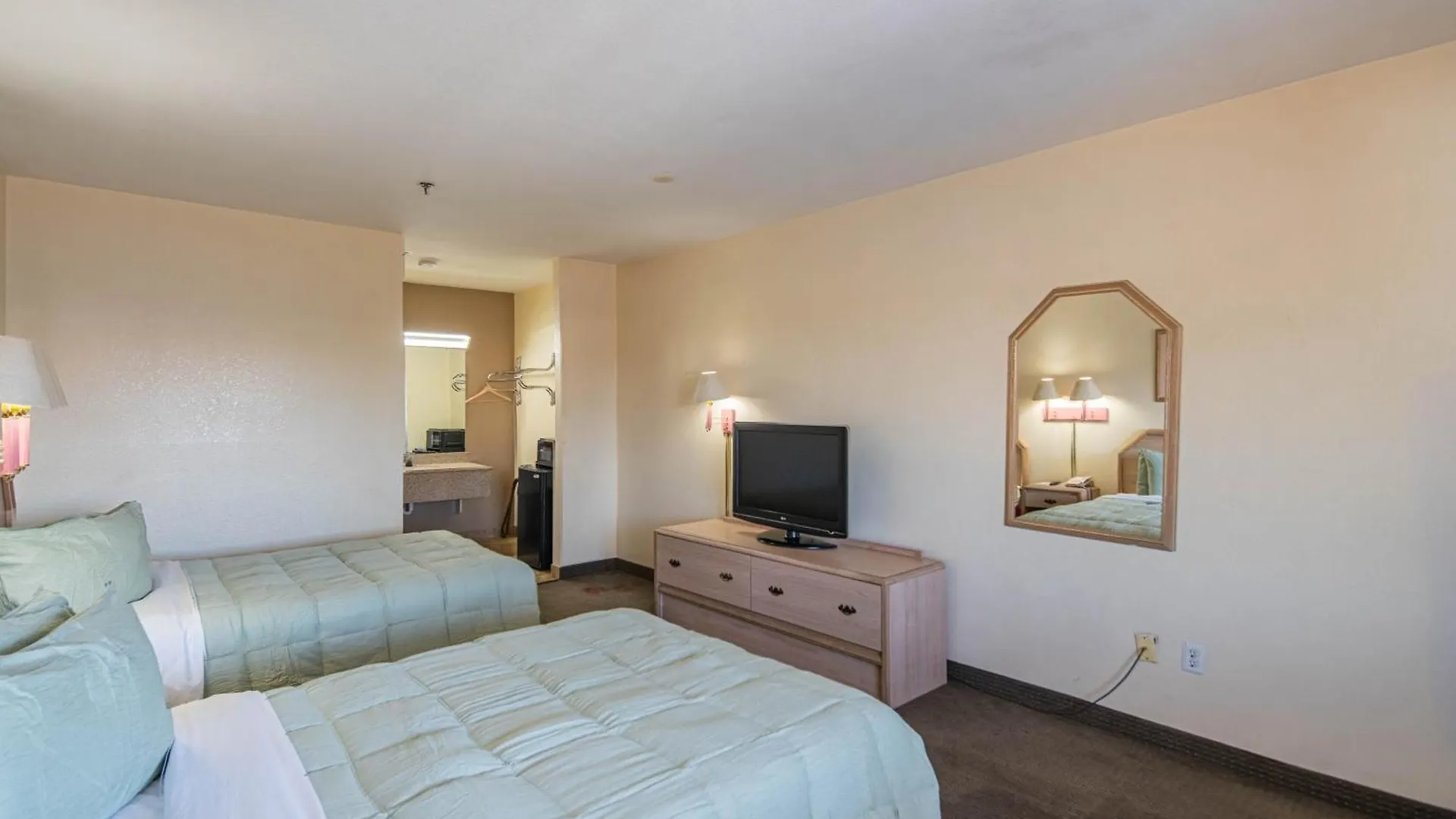 Hotel Rising Phoenix