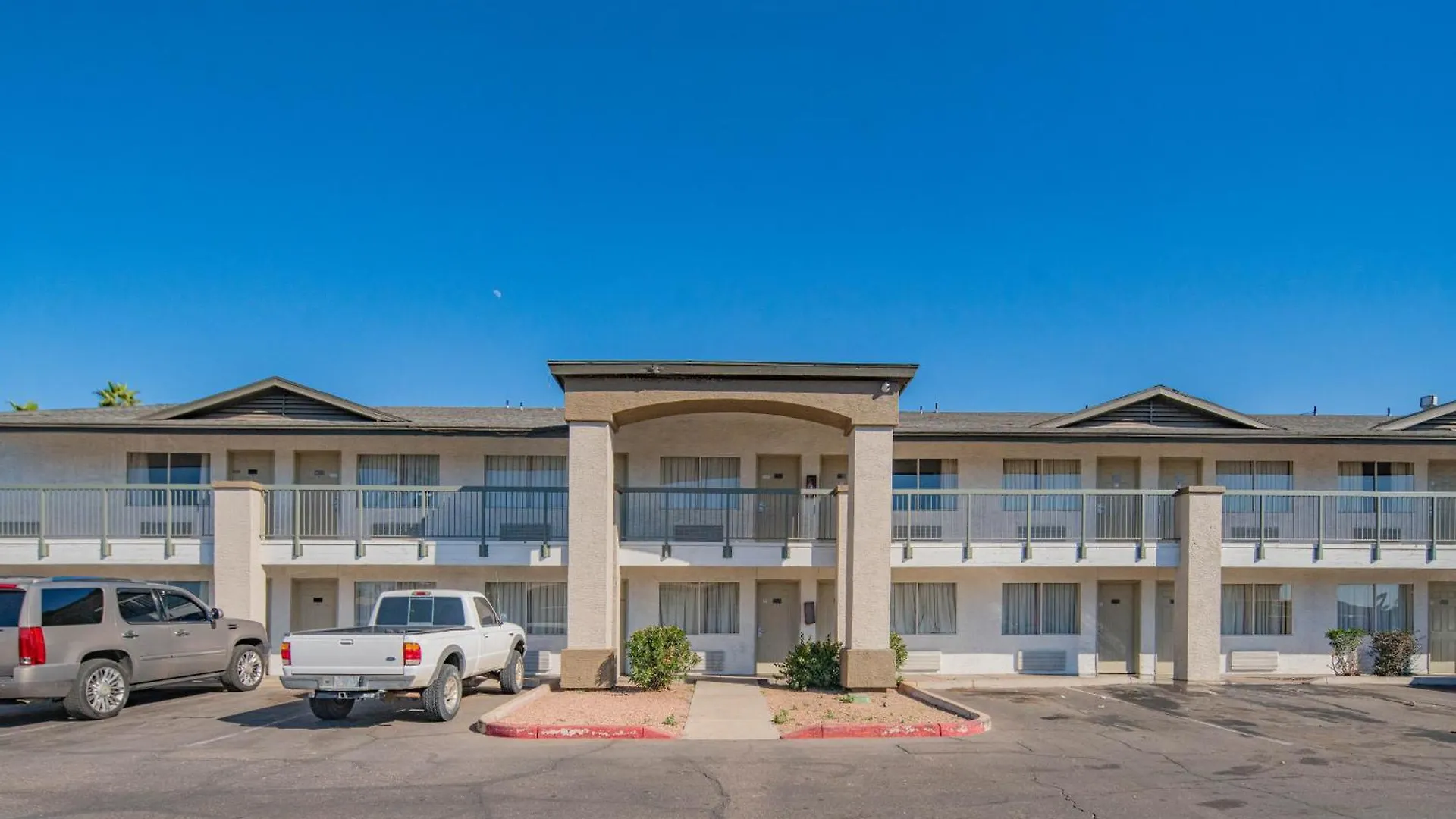 Hotel Rising Phoenix