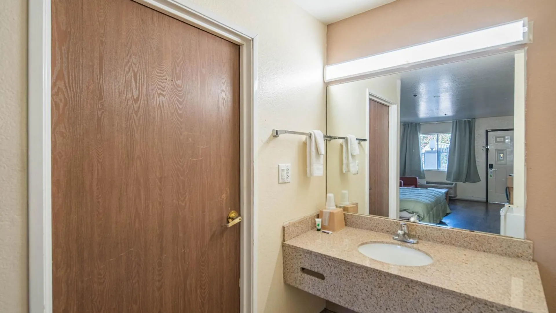 Hotel Rising Phoenix