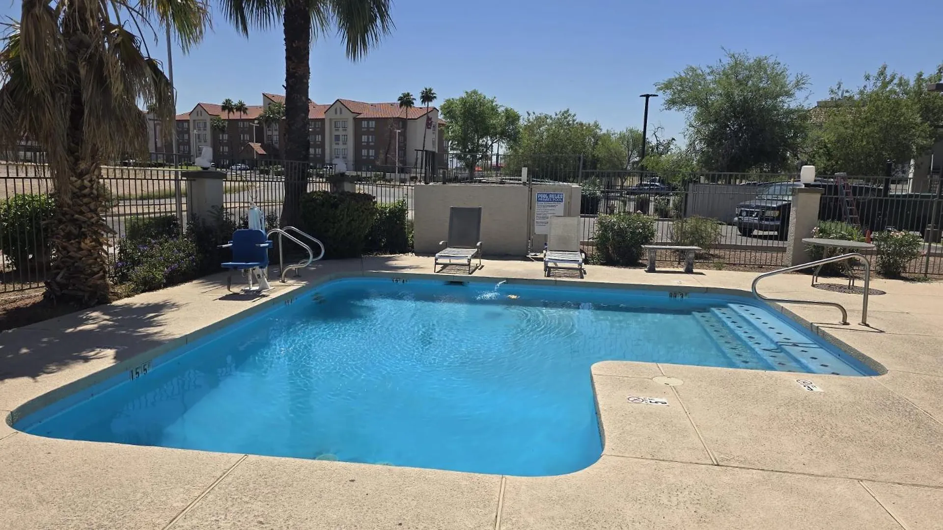 Hotel Rising Phoenix