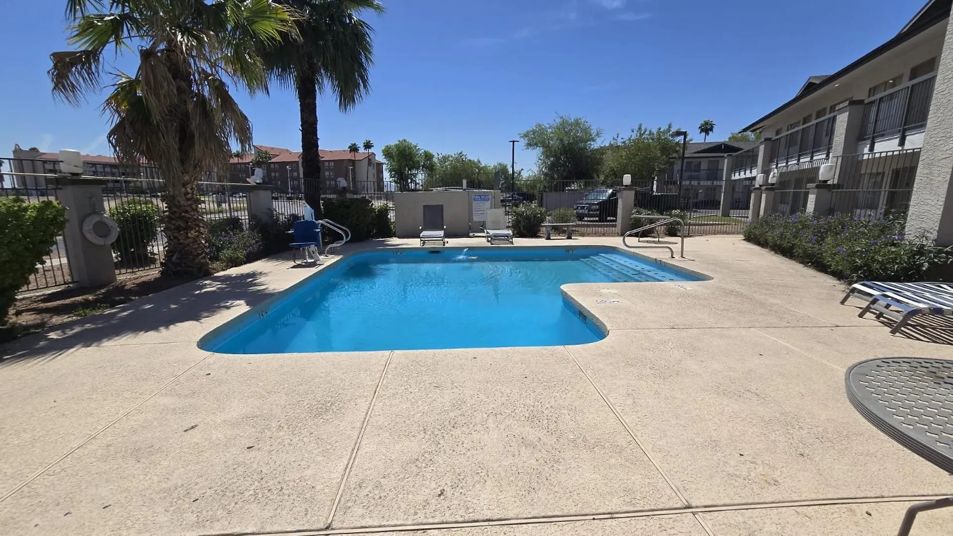 Hotel Rising Phoenix